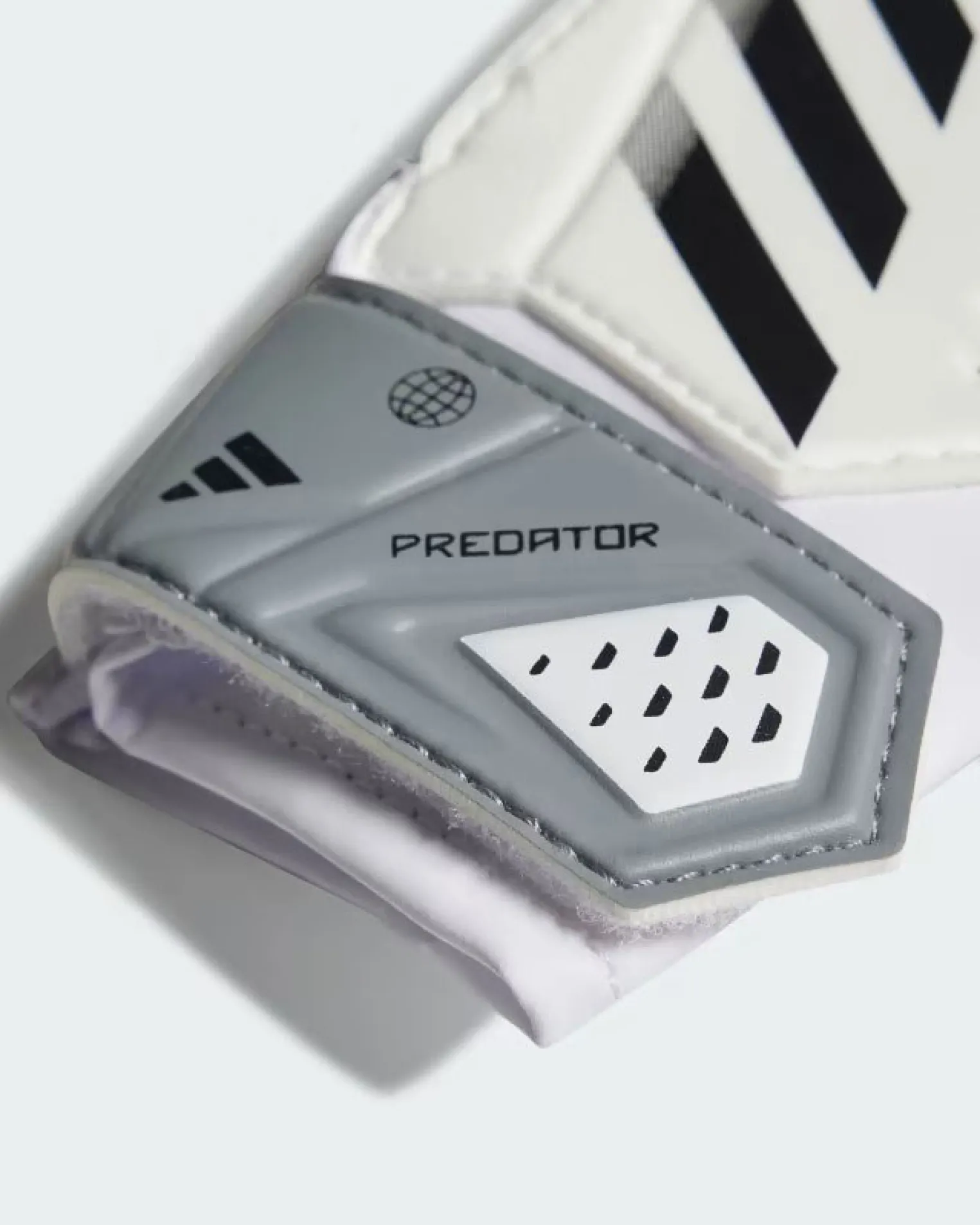 ADIDAS - GUANTI DA PORTIERE PREDATOR TRAINING - IA0859