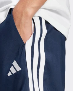ADIDAS - SHORT BLU DA UOMO ESSENTIALS 3 STRISCE CHELSEA - JW1914