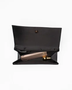 MISS GLOBO - Pochette nera in raso con catena in strass sulla patta