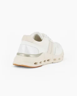 MISS GLOBO - Sneakers panna con lacci
