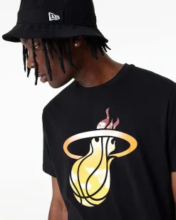 NEW ERA - T shirt girocollo da uomo nera in cotone con logo giallo