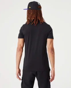 NEW ERA - T shirt girocollo da uomo nera in cotone con logo Los Angeles Lakers