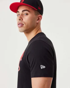 NEW ERA - T shirt girocollo da uomo nera in cotone con logo Chicago Bulls
