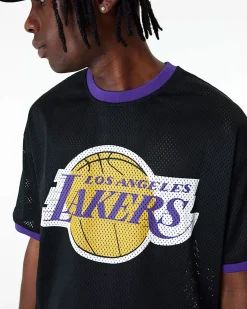 NEW ERA - T shirt girocollo oversize fit nera e viola in mesh traspirante con logo Lakers
