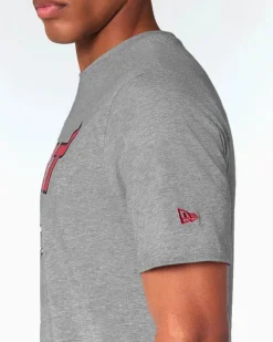NEW ERA - T-SHIRT MEZZE MANICHE LOGO MIAMI HEAT GRIGIA CON DETTAGLI ROSSI E  BIANCHI, 11204000