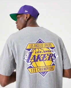 NEW ERA - T shirt oversize fit grigia in cotone con logo Lakers anteriore e posteriore