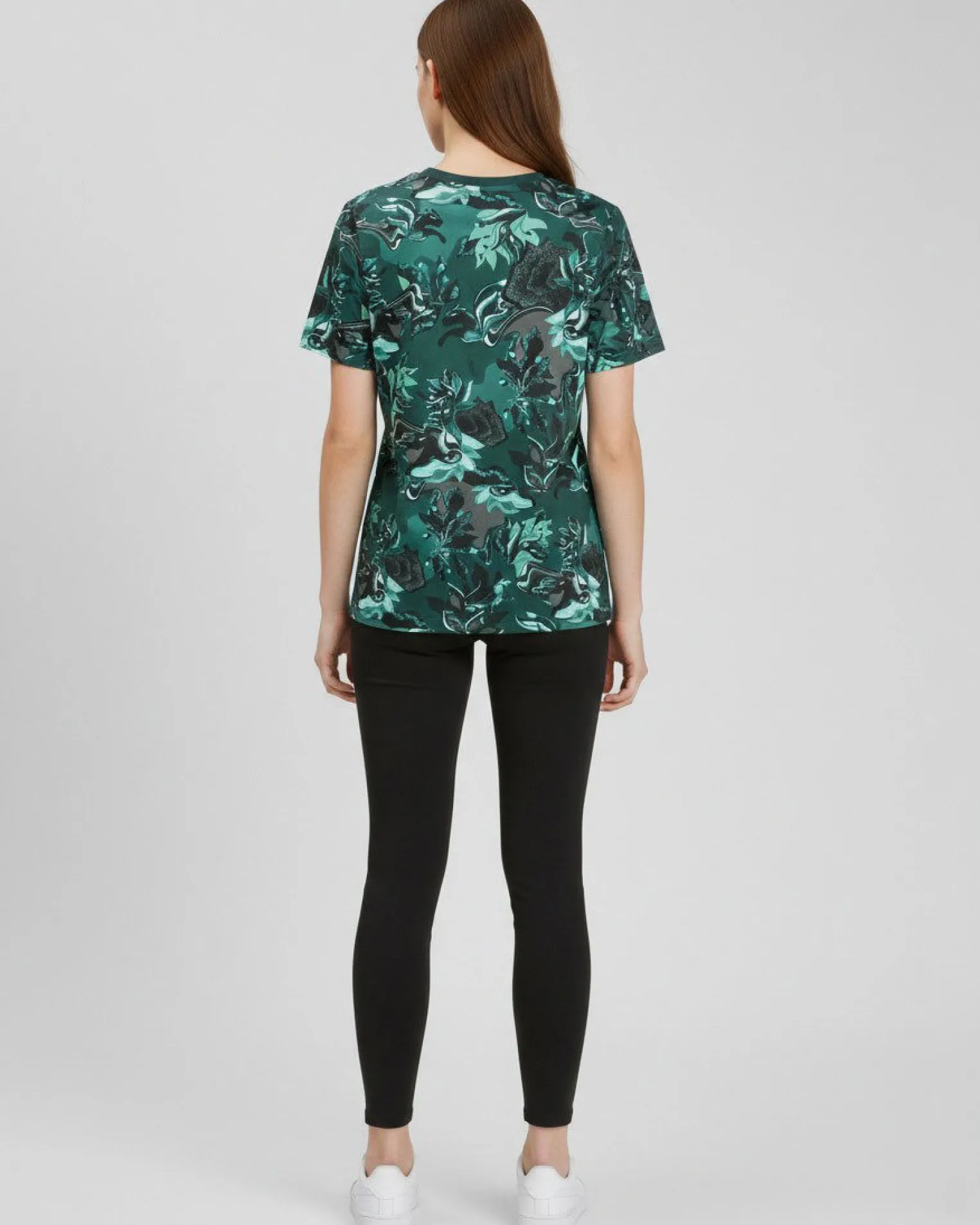 PUMA - T-SHIRT MEZZA MANICA VERDE FLOWER AOP RELAXED TEE DA DONNA - 693300-75
