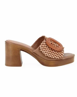 TATOO - Zoccolo camel con fascia effetto paglia e fibbia ovale, tacco 7,5CM