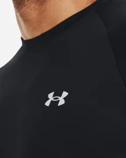 UNDER ARMOR - T shirt da allenamento uomo nera in tessuto traspirante